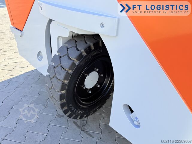 Carrello elevatore a 4 direzioni Hubtex DQ45G DUPLEX 5000 FORK-POSITIONER CABIN
