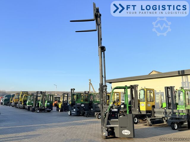 Carrello elevatore a 4 direzioni Combilift C2500CB DIESEL TRIPLEX 5500 POSITIONER