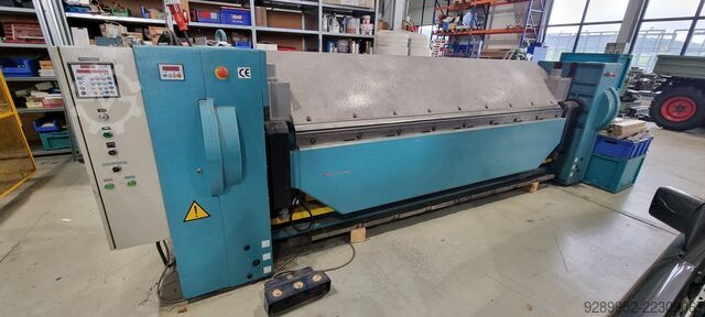 Piegatrice per lamiera OZAMECH KM-4/3000