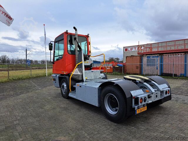 Terminal tractor Terberg YT 223 4x2 aangedreven terminal trekker