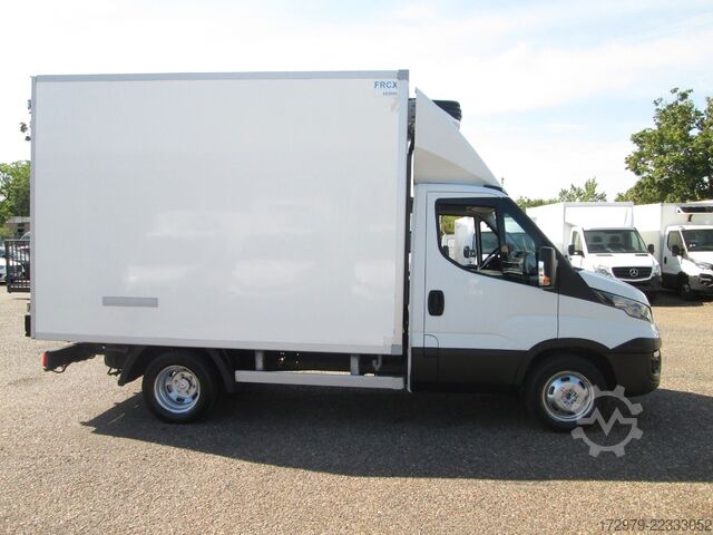Furgoneta frigorífica IVECO 35 C13*Carrier Kühlkoffer*Fleischhaken+Bahn*