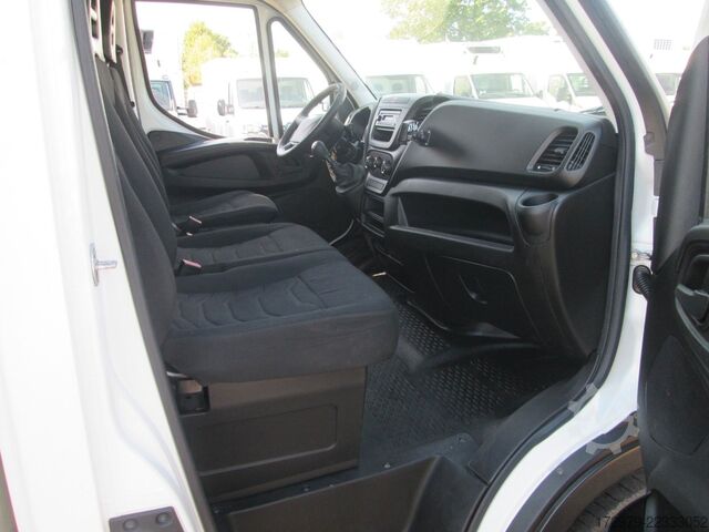 Furgoneta frigorífica IVECO 35 C13*Carrier Kühlkoffer*Fleischhaken+Bahn*