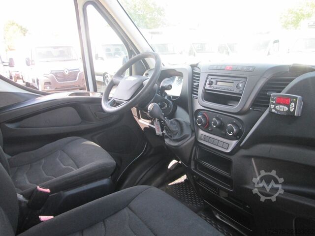 Furgoneta frigorífica IVECO 35 C13*Carrier Kühlkoffer*Fleischhaken+Bahn*