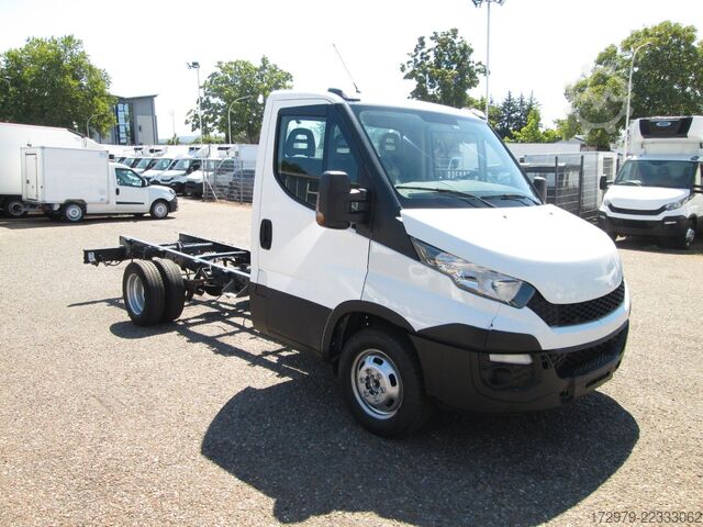 Transporter Fahrgestell IVECO 35 C13*Fahrgestell*