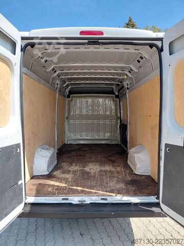Bestelwagen PEUGEOT Boxer Premium 350 L4H2 Heavy