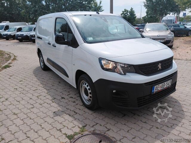 Bestelwagen PEUGEOT Partner Premium L2
