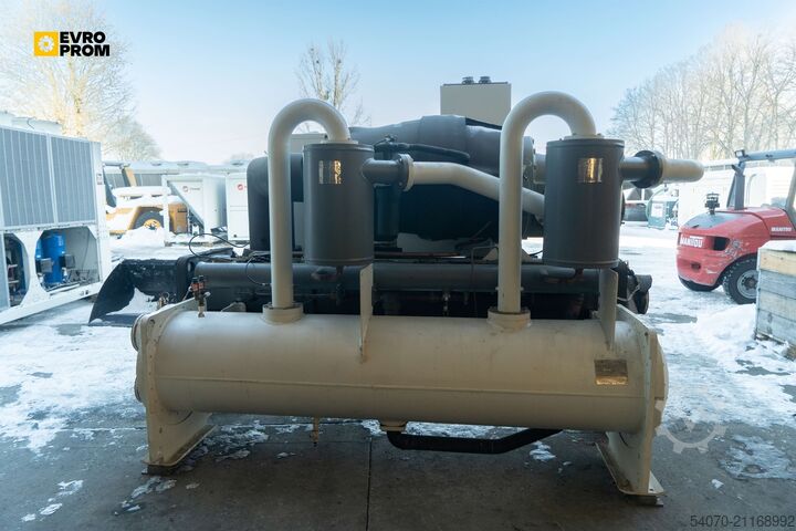 Køler Used Watercooled chiller TRANE RTHD 300 SE 1055 kW. 2016 yom
