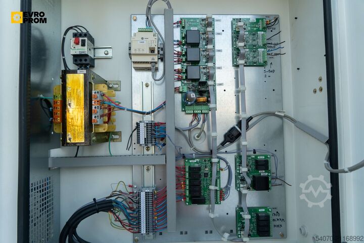 Køler Used Watercooled chiller TRANE RTHD 300 SE 1055 kW. 2016 yom