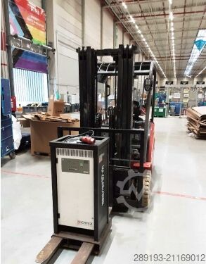 Stivuitor frontal Manitou ME 430 3,0 t Elektro