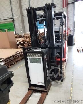 Stivuitor frontal Manitou ME 430 3,0 t Elektro