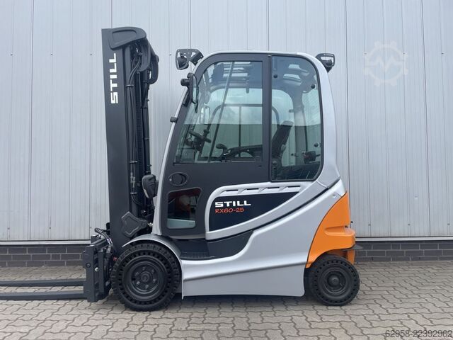 Electric 4-wheel forklift Still RX60-25 | Batterie 90%