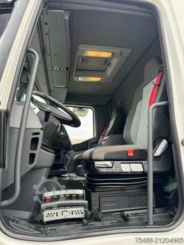 Drop side body with HIAB XS 322-6 crane Renault T 380