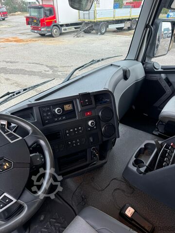 Drop side body with HIAB XS 322-6 crane Renault T 380