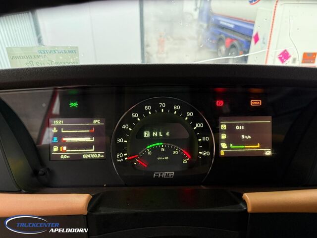 Log transporter Volvo FH 650 8x4 Reductie assen, Kesla 2112T