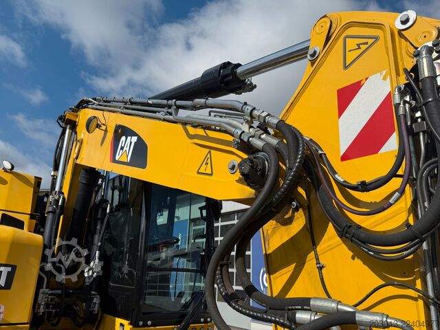 Τροχοφόρος εκσκαφέας  M323F 4x4 Zweiwegebagger