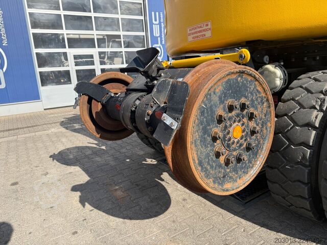 Τροχοφόρος εκσκαφέας  M323F 4x4 Zweiwegebagger