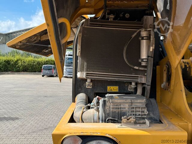 Hjulgrävare CATERPILLAR M313D Mobilbagger 14,2 Tonnen