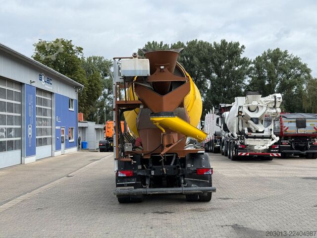 Beton mikser kamyonu MAN 35.400 8x4 BB CH Betonmischer Liebherr