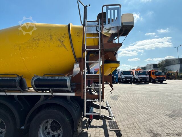 Beton mikser kamyonu MAN 35.400 8x4 BB CH Betonmischer Liebherr