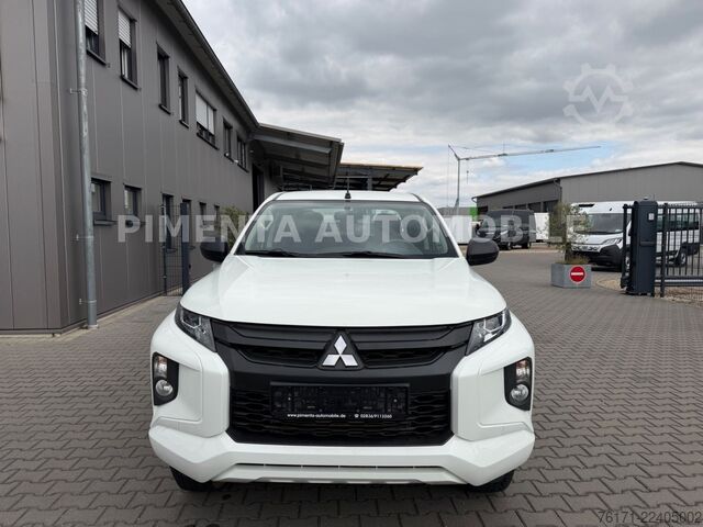 Pick-up furgon MITSUBISHI L200  D/C 220DI-D M-PRO Doppelkabine 4WD