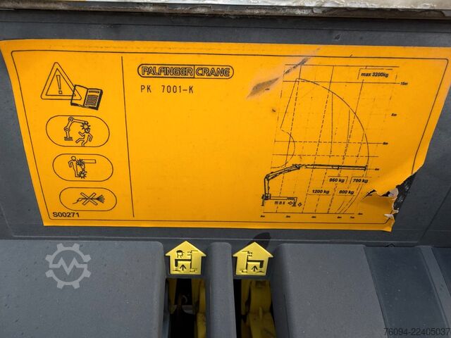 Lastbilmonterad kranbil FUSO Canter 7C15 Kipper KRAN Palfinger AHK  3to