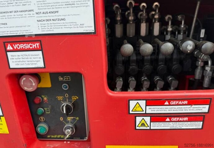 Scharnierende telescopische hoogwerker Niftylift BS 2191-HR21