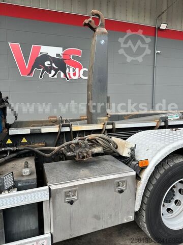 Kanca kasalı yük kamyonu (roll-off) VOLVO FM 410 8x4 BL Tridem VDL & ATLAS 206.3E LK *10 m