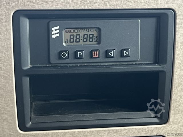 Beverage truck MAN TGX 26.500 XLX 6x2 Lift Klima LBW AbstTempom AHK