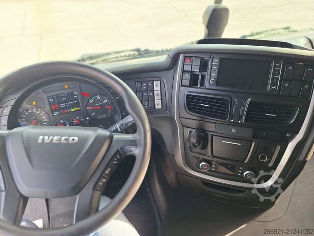 Standard tractor unit Iveco STRALIS AS440S46 EVO