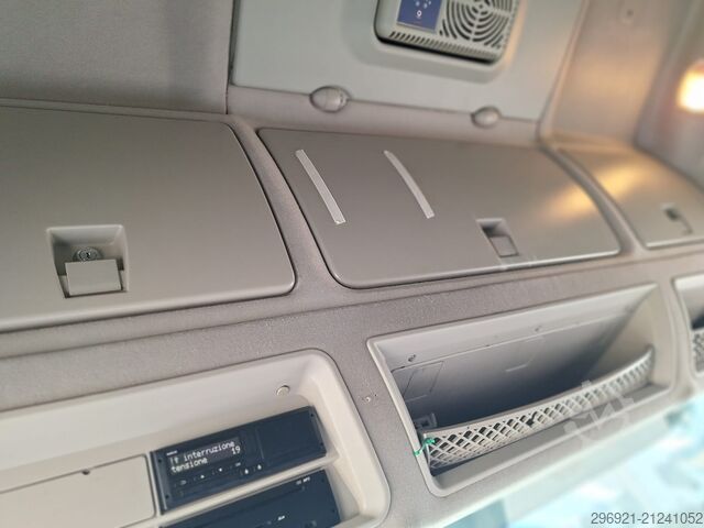 Standard tractor unit Iveco STRALIS AS440S46 EVO