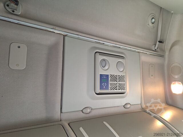 Standard tractor unit Iveco STRALIS AS440S46 EVO