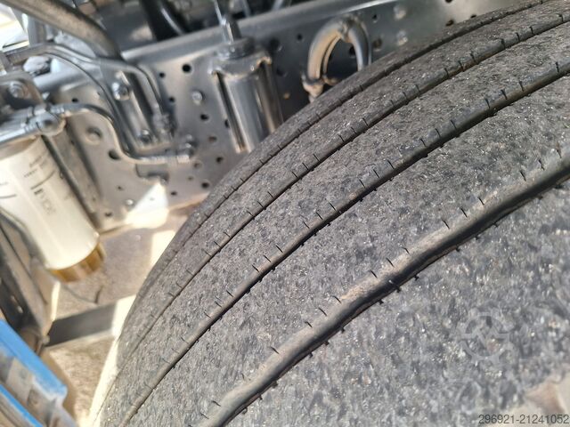 Standard tractor unit Iveco STRALIS AS440S46 EVO