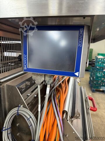 Pionowa maszyna do formowania, napełniania i zgrzewania woreczków Comek Automatic Packaging Solutions VPB 330 EVO