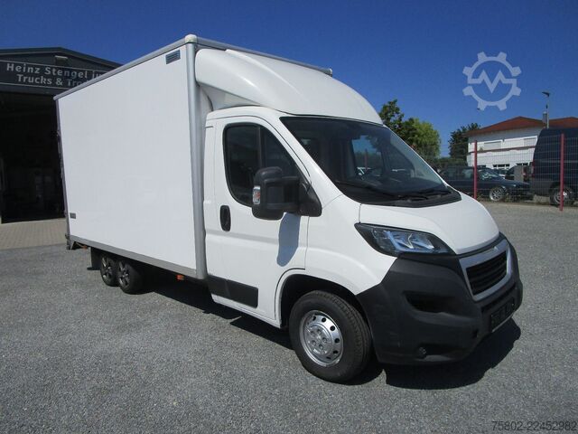 Furgon skrzyniowy PEUGEOT Boxer  2.0L 130PS*3-Achser+Türen+Rampe hinten*