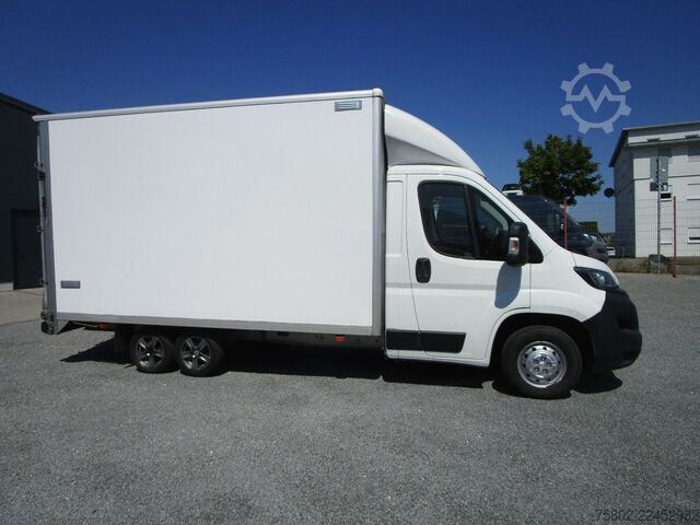 Furgon skrzyniowy PEUGEOT Boxer  2.0L 130PS*3-Achser+Türen+Rampe hinten*