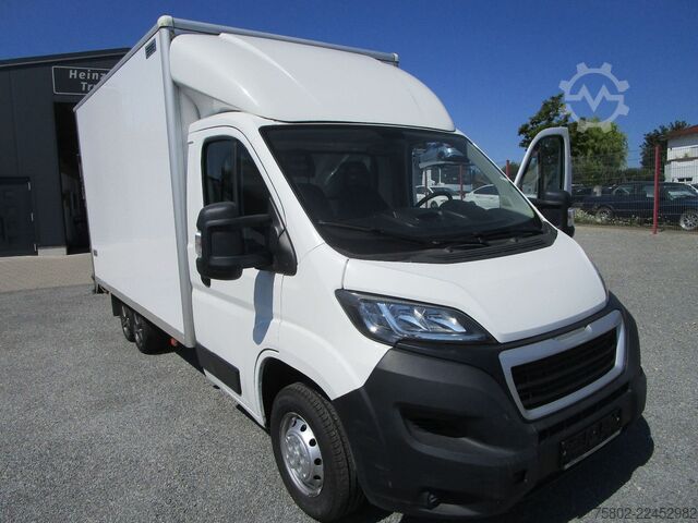 Furgon skrzyniowy PEUGEOT Boxer  2.0L 130PS*3-Achser+Türen+Rampe hinten*