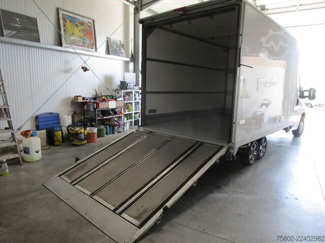 Furgon skrzyniowy PEUGEOT Boxer  2.0L 130PS*3-Achser+Türen+Rampe hinten*