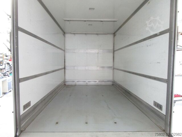 Furgon skrzyniowy PEUGEOT Boxer  2.0L 130PS*3-Achser+Türen+Rampe hinten*