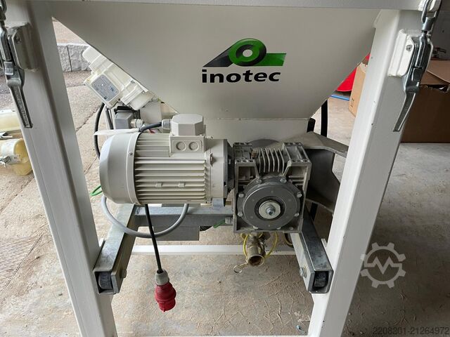 Mobile concrete mixing plant Inotec Inocomb cabrio