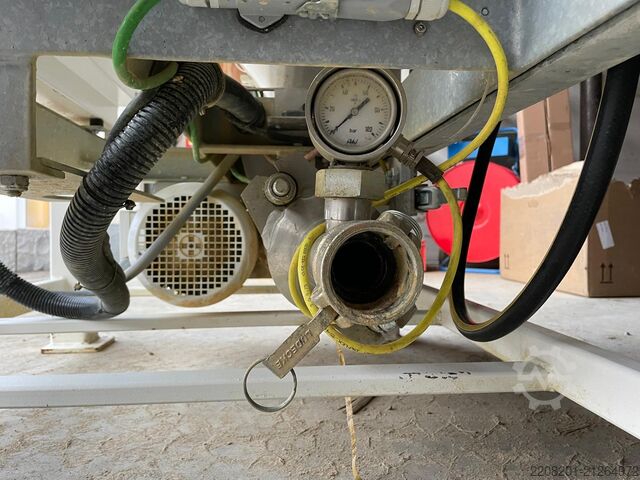 Mobile concrete mixing plant Inotec Inocomb cabrio