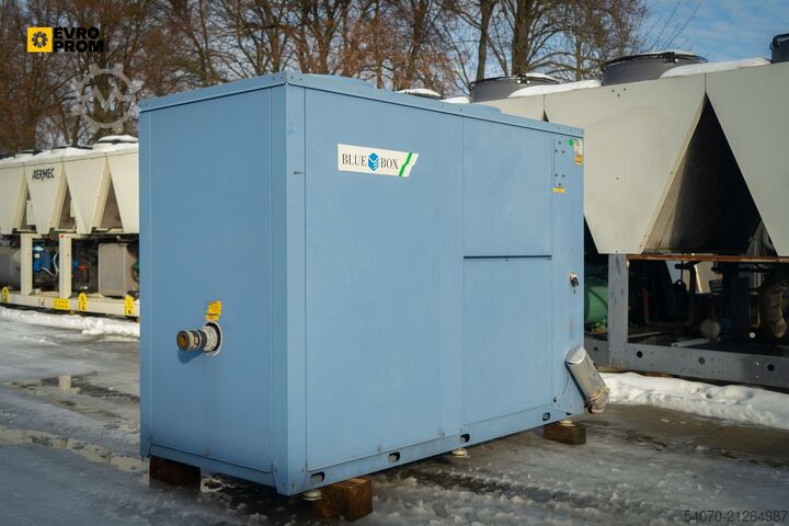 Chiller Used Aircooled chiller BLUEBOX ZETA ECHOS 6.2 LN ST1PS 60.4 KW 2009 yom
