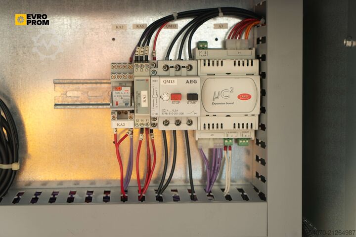 Chiller Used Aircooled chiller BLUEBOX ZETA ECHOS 6.2 LN ST1PS 60.4 KW 2009 yom