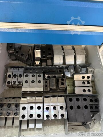 Universal machining center Spinner TC800L 110MCY