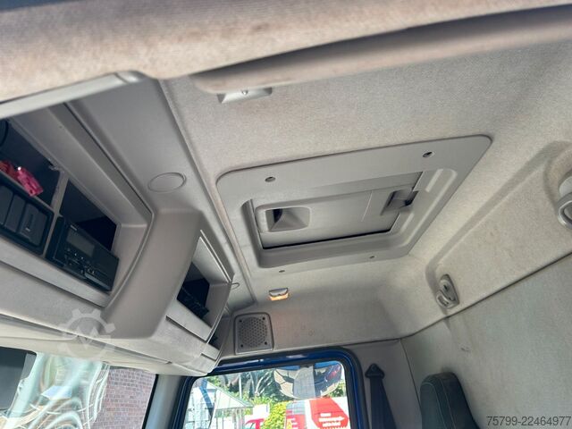 Skip truck VOLVO FL7 Absetzkipper 4x2