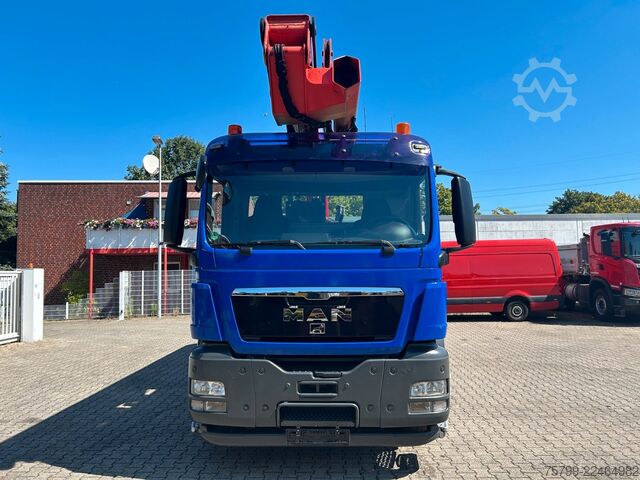 Lastbilmonteret kran MAN 28.400 Dachdeckerkran PK 40001 28 Meter 6x4-4