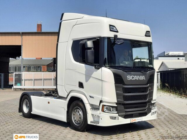 Standard trækkerunit SCANIA R 460 Highline Retarder 2 x Tank LDW ACC