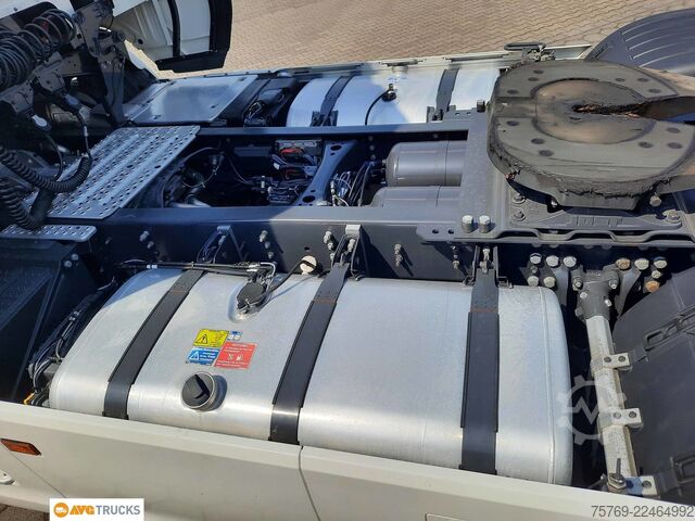 Standard trækkerunit SCANIA R 460 Highline Retarder 2 x Tank LDW ACC