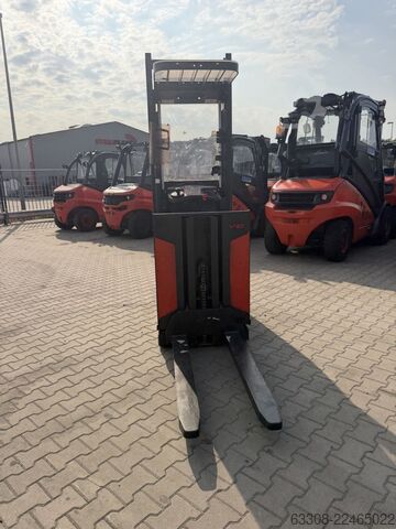 Midden-lift orderverzamelaar Linde V10-02