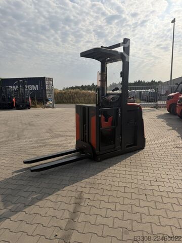 Midden-lift orderverzamelaar Linde V10-02
