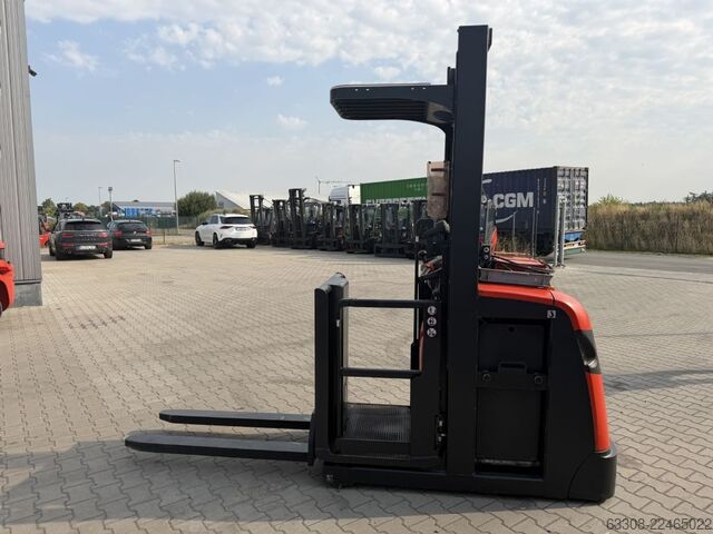 Midden-lift orderverzamelaar Linde V10-02